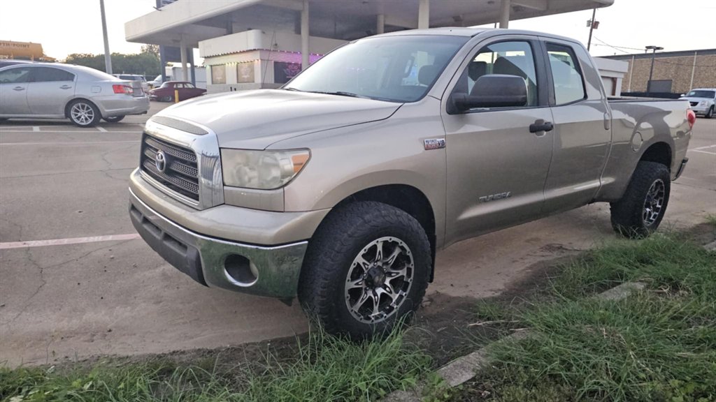 2008 Toyota Tundra SR5's photo